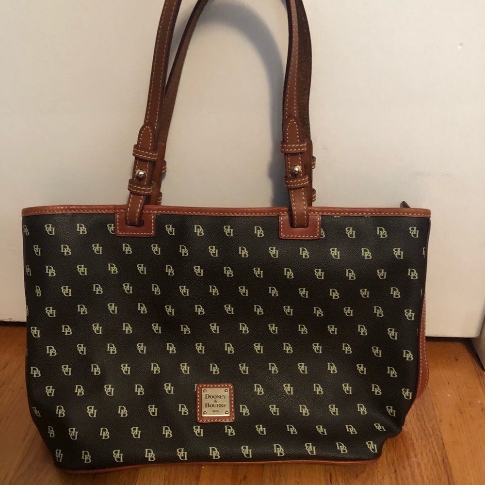 Dooney & Bourke Shopper Shoulder Tote Bag